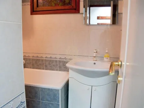Rent, three bedroom apartment, 80m², Vračar Sve Podlokacije, Beograd - image 5