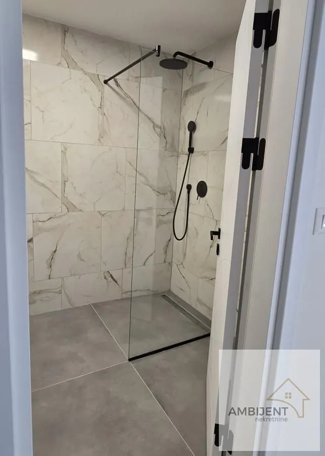 Izdavanje, dvosoban stan, 43m², Stari Banovci, Stara Pazova
