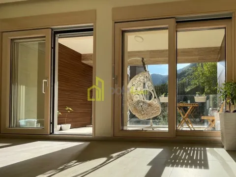 Prodaja, jednosoban stan, 52m², Kotor, Crna Gora - image 2