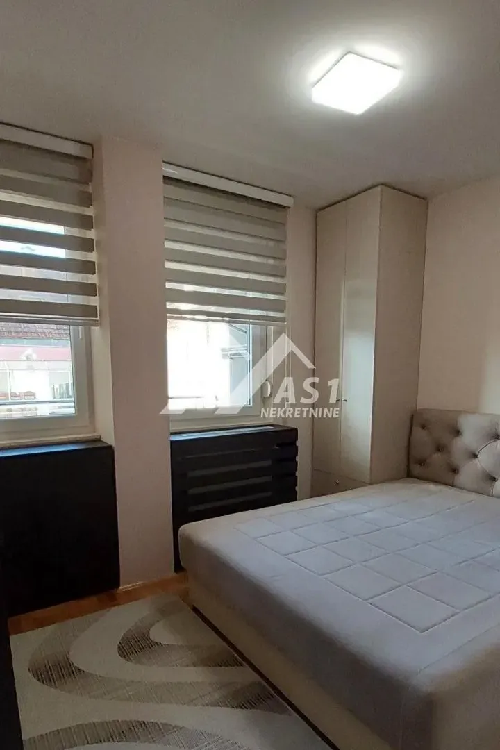 Izdavanje, jednosoban stan, 37m², Bulevar Oslobodjenja, Novi Sad Sve Podlokacije