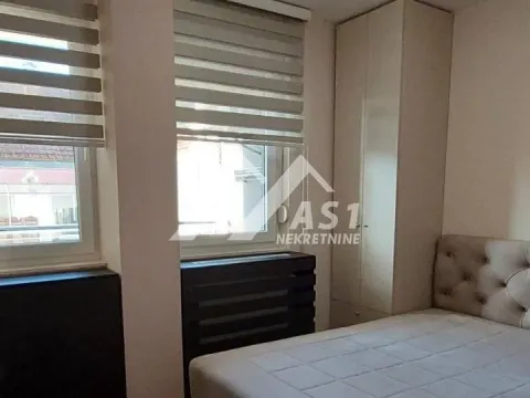 Izdavanje, jednosoban stan, 37m², Bulevar Oslobodjenja, Novi Sad Sve Podlokacije - image 5
