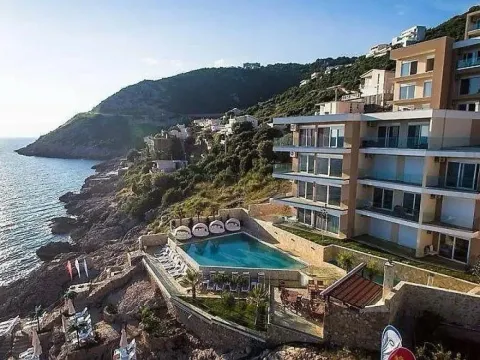 Sale, two bedroom apartment, 83m², Dobra Voda, Budva - image 1