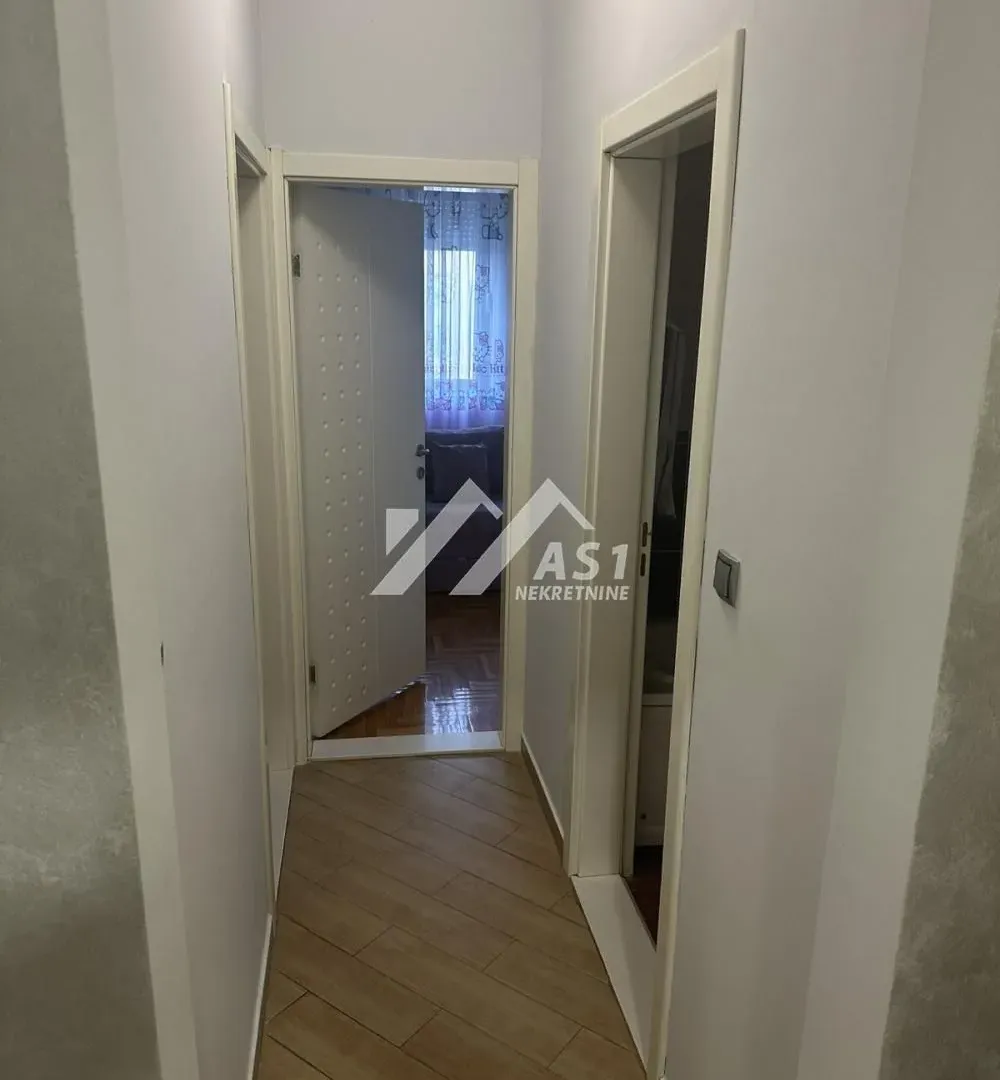 Izdavanje, trosoban stan, 67m², Bulevar Evrope, Novi Sad Sve Podlokacije