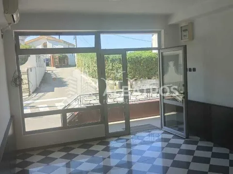 Rent, office space, 20m², Bar, Crna Gora - image 1