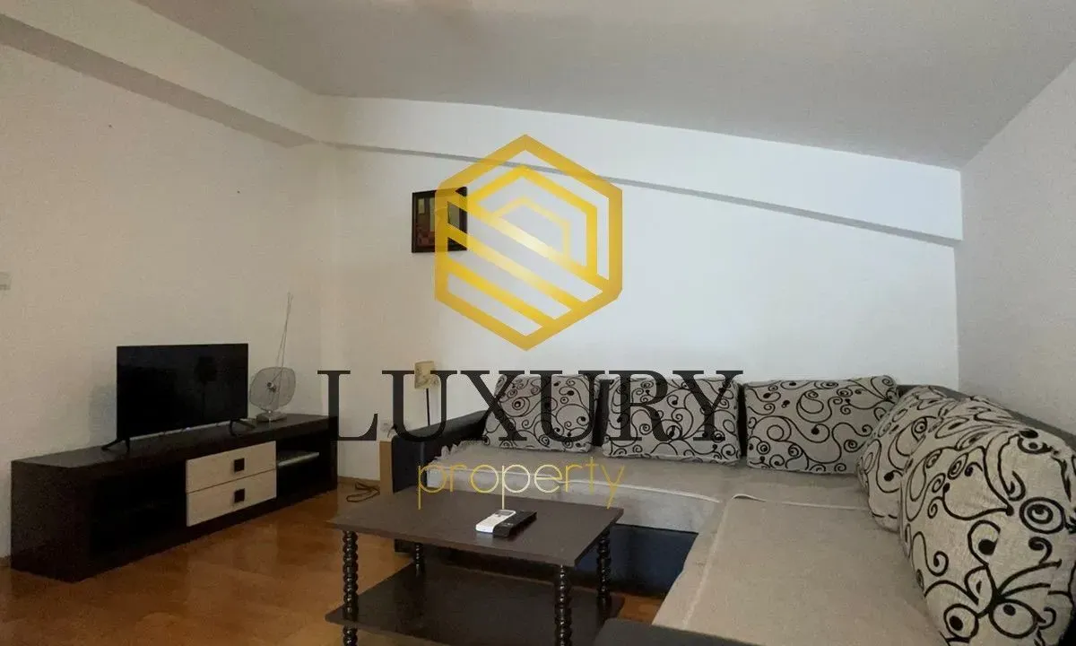 Rent, studio apartment, 25m², Stari Aerodrom, Podgorica