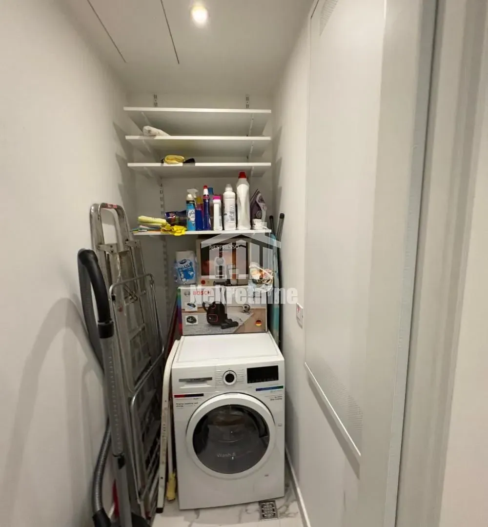 Sale, three bedroom apartment, 95m², Novi Beograd Blok 65, Novi Beograd Sve Podlokacije
