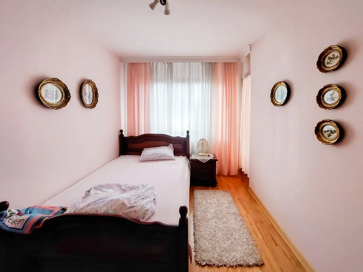 Prodaja, kuća, 295m², Sremčica, Beograd