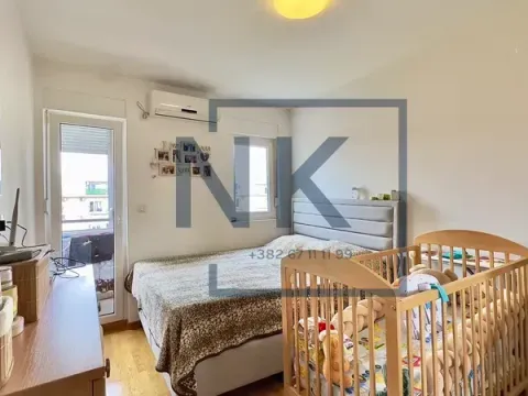 Prodaja, trosoban stan, 78m², Stari Aerodrom, Podgorica - image 9