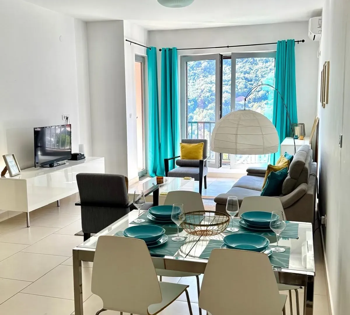 Sale, one bedroom apartment, 59m², Morinj, Kotor
