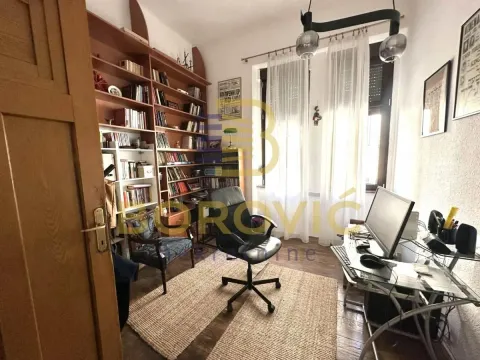 Sale, four bedroom apartment, 107m², Vračar Sve Podlokacije, Beograd - image 3