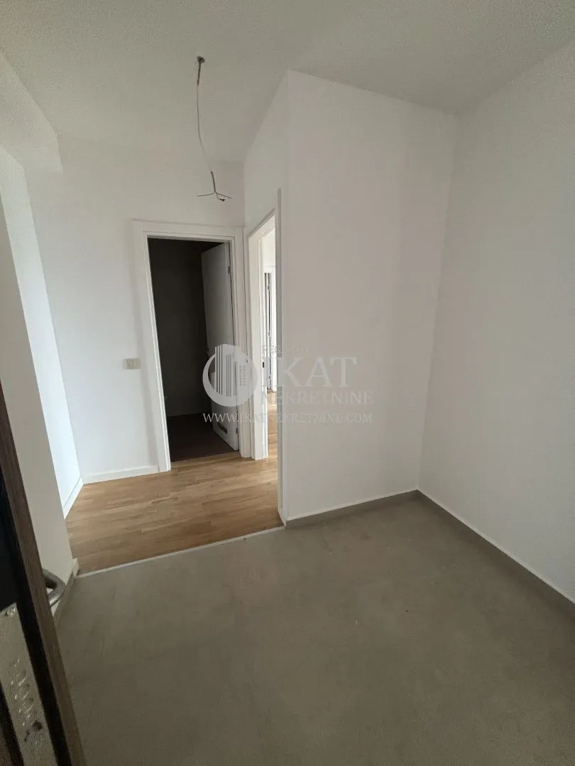 Sale, three bedroom apartment, 103m², Trošarina, Voždovac Sve Podlokacije