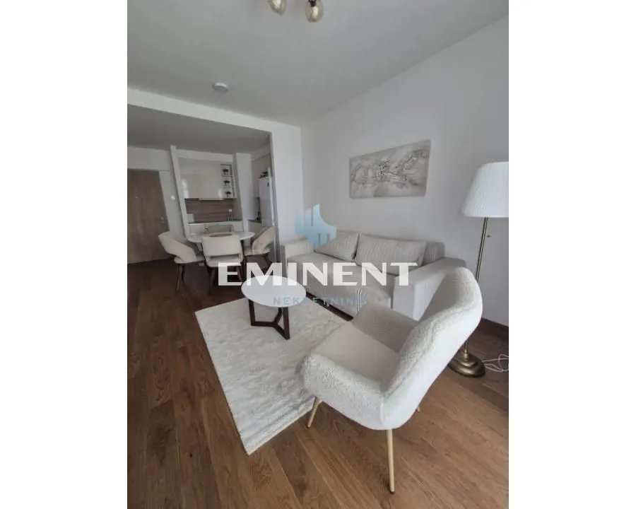 Izdavanje, dvosoban stan, 55m², Savski Venac, Beograd