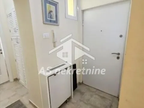 Rent, two bedroom apartment, 50m², Stari Grad, Beograd - image 16
