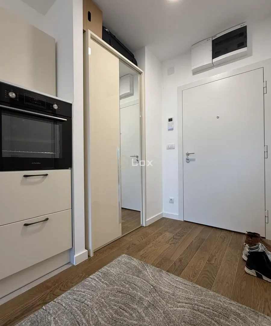 Prodaja, garsonjera, 33m², Medijana, Niš
