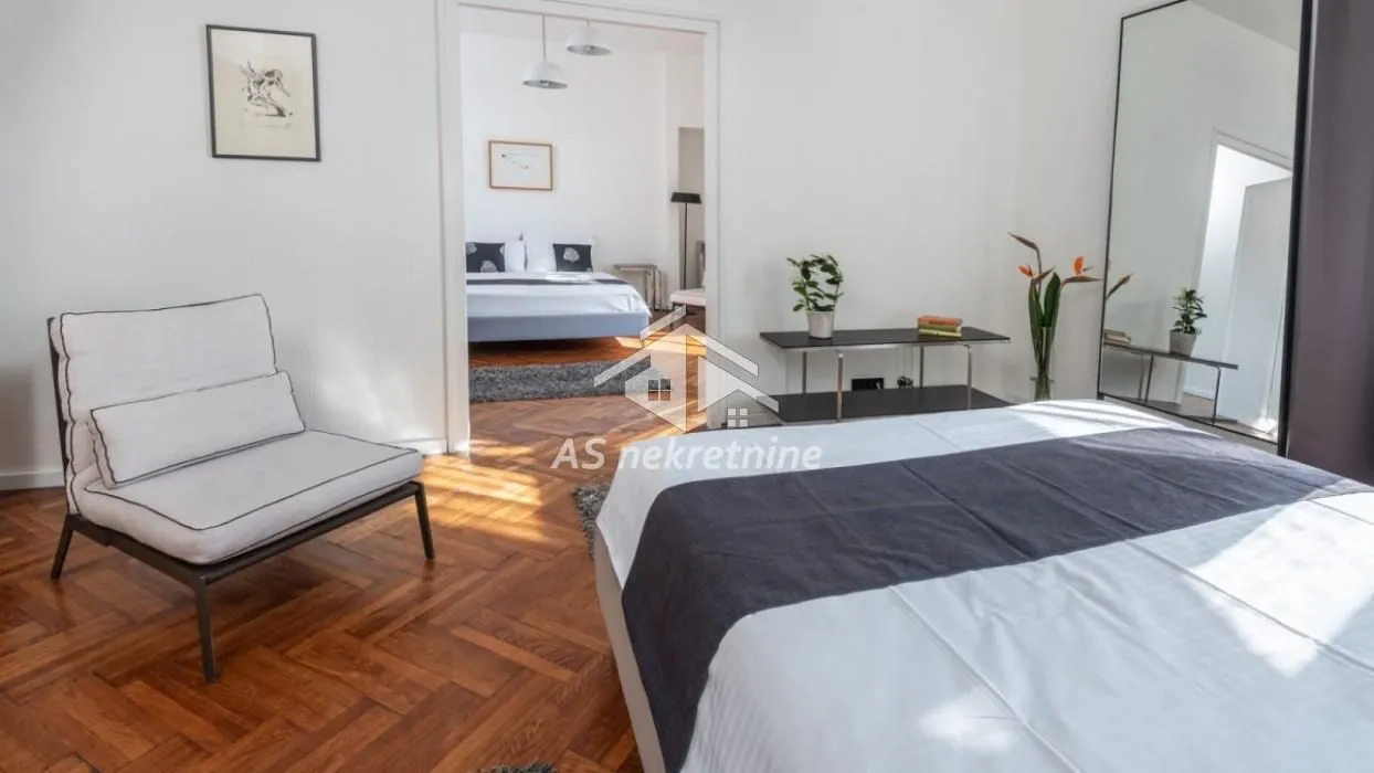 Izdavanje, trosoban stan, 90m², Stari Grad, Beograd
