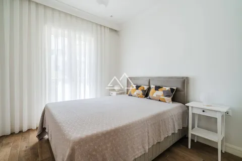 Prodaja, jednosoban stan, 71m², Luštica Bay, Tivat - image 13