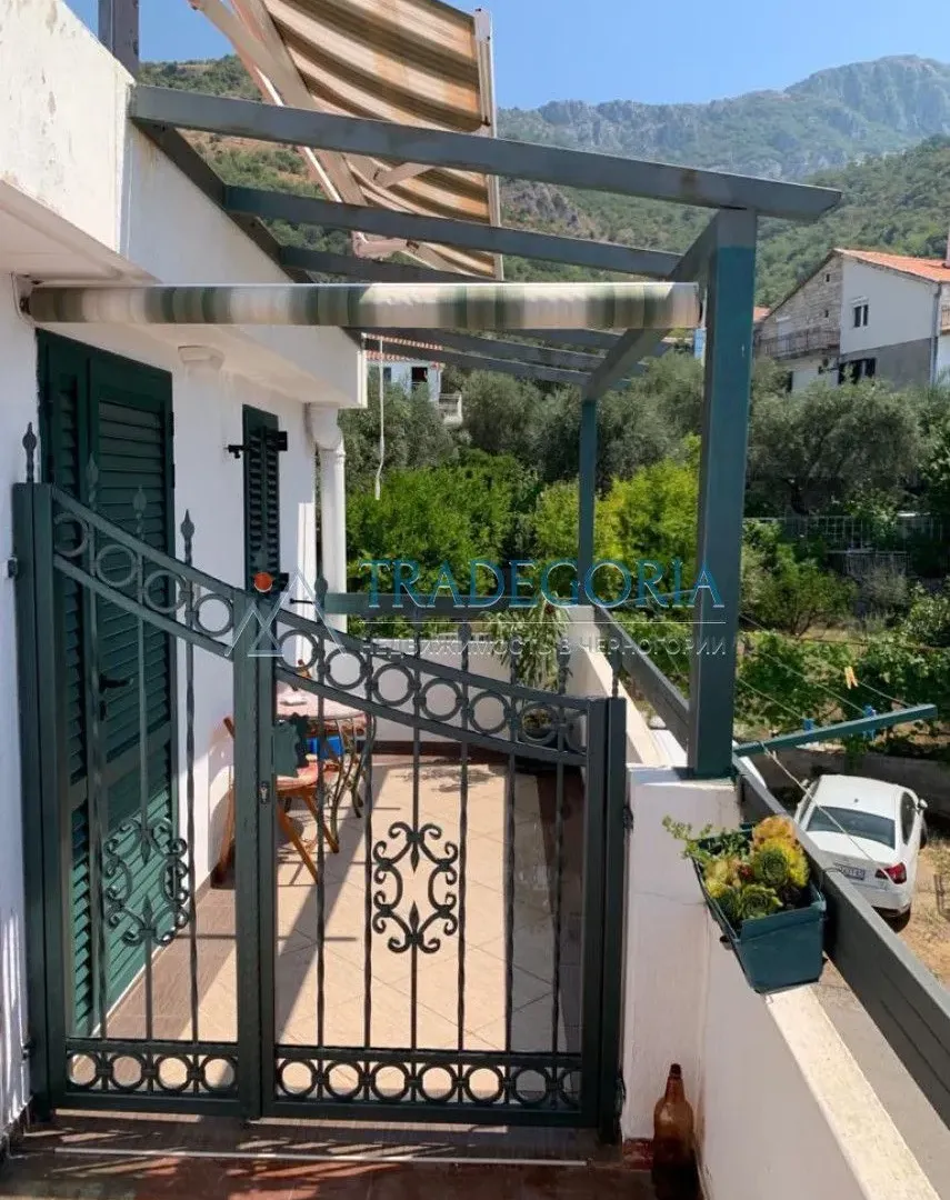 Prodaja, jednosoban stan, 50m², Sveti Stefan, Budva