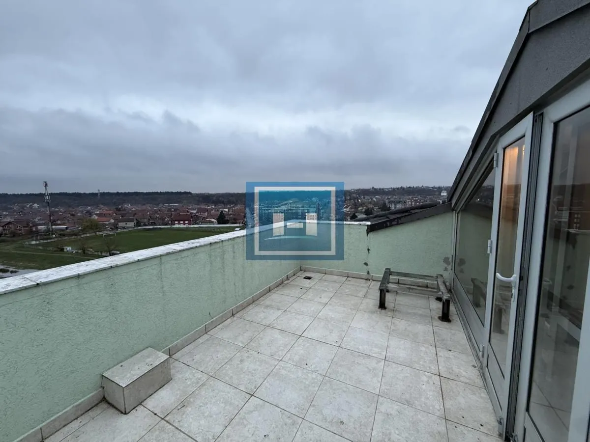 Prodaja, dvosoban stan, 99m², Vašarište, Jagodina