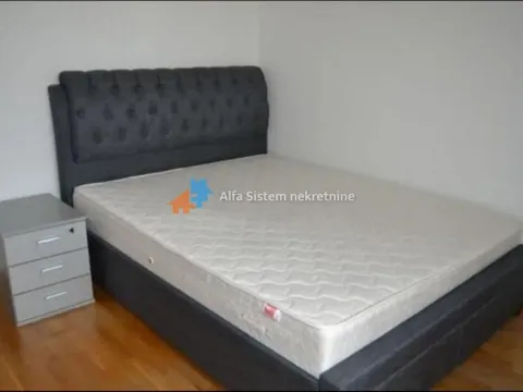 Rent, four bedroom apartment, 135m², Savski Venac, Beograd - image 8