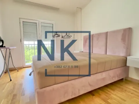 Izdavanje, dvosoban stan, 70m², Centar, Podgorica - image 10