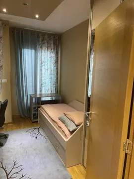 Izdavanje, dvosoban stan, 65m², City Kvart, Podgorica - image 8