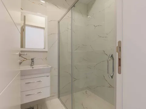 Prodaja, trosoban stan, 120m², Centar, Bar - image 20