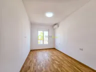 Izdavanje, dvosoban stan, 65m², Stari Aerodrom, Podgorica - image 11