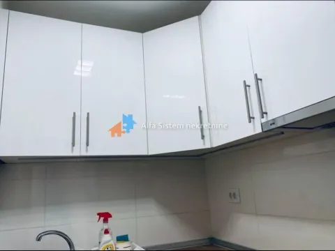 Rent, two bedroom apartment, 40m², Kalenić Pijaca, Vračar Sve Podlokacije - image 4