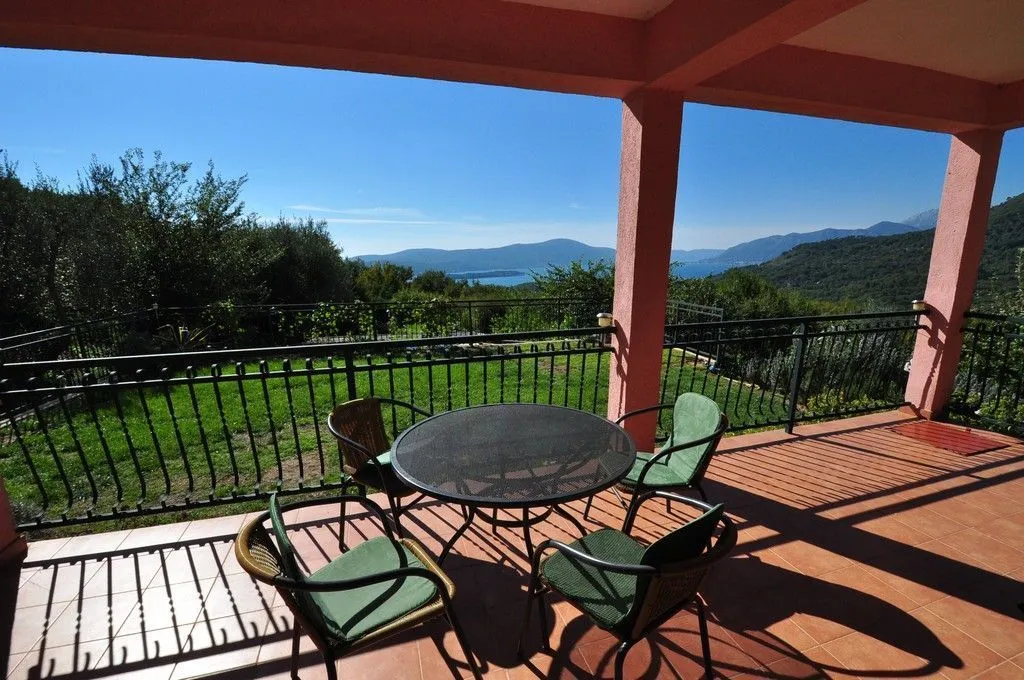 Sale, house, 248m², Tivat, Crna Gora