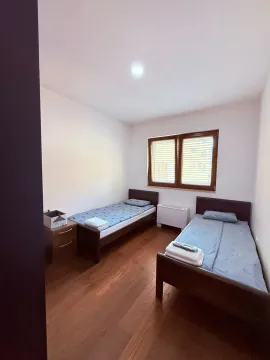 Rent, two bedroom apartment, 77m², Velji Vinogradi, Budva - image 10