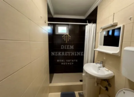 Izdavanje, jednosoban stan, 45m², Zagorič, Podgorica - image 8