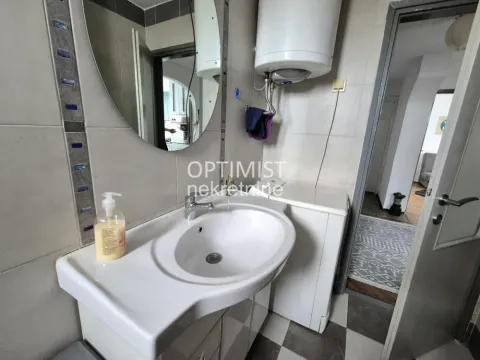 Rent, two bedroom apartment, 46m², Slavija, Vračar Sve Podlokacije - image 6