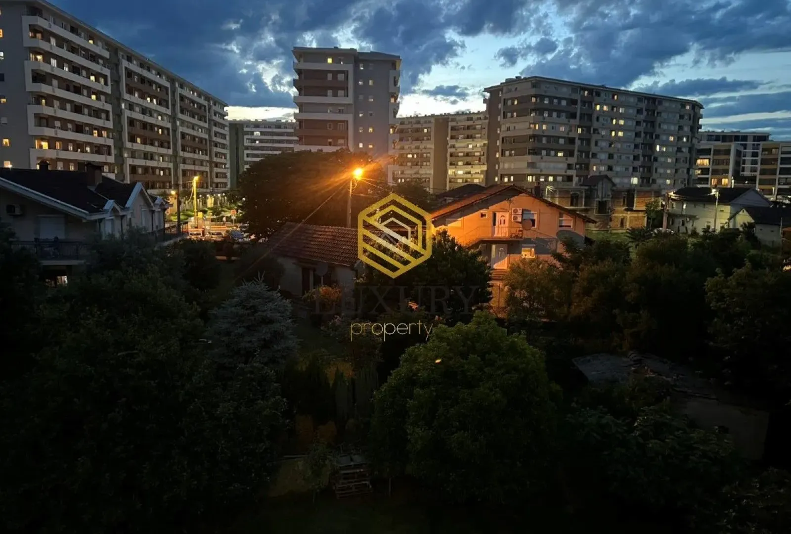 Rent, two bedroom apartment, 76m², Central Point, Podgorica