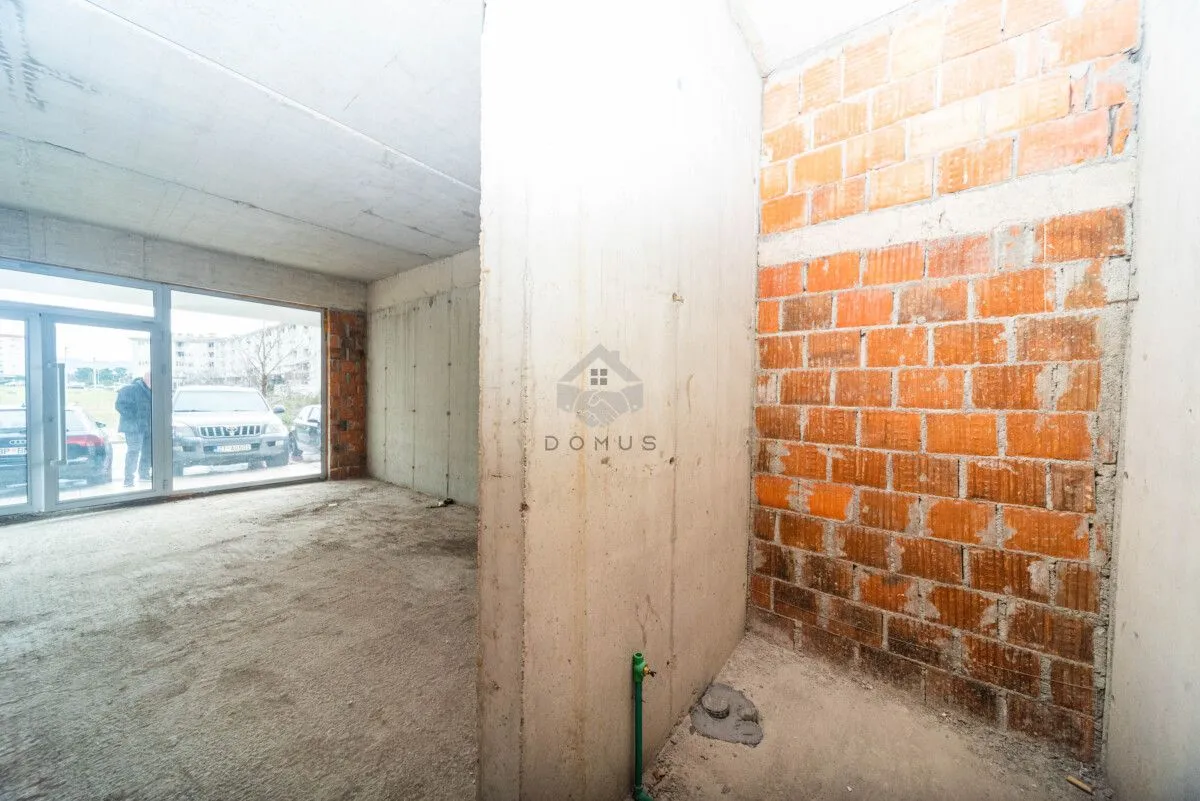 Sale, office space, 47m², Pobrežje, Podgorica