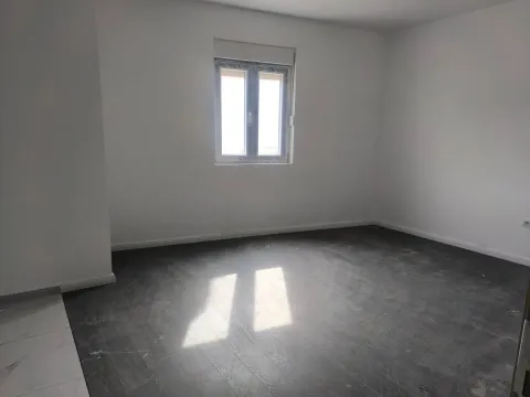 Prodaja, garsonjera, 29m², Zabjelo, Podgorica - image 5
