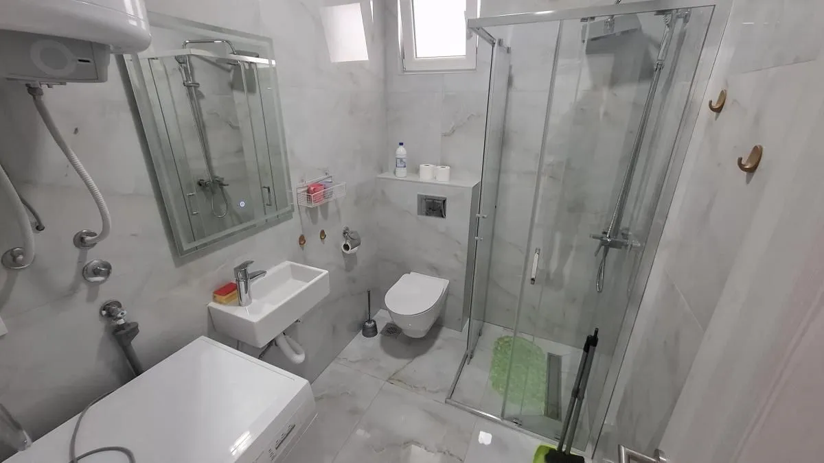 Izdavanje, jednosoban stan, 38m², Adice, Novi Sad Sve Podlokacije