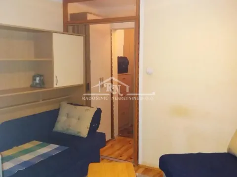 Rent, apartment, 26m², Čukarica, Beograd - image 1