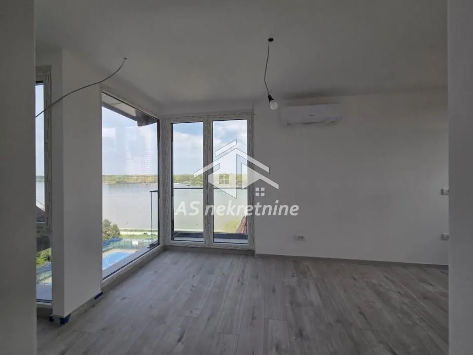 Izdavanje, četvorosoban stan, 76m², Stari Grad, Beograd