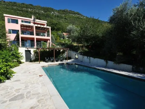 Prodaja, kuća, 248m², Tivat, Crna Gora - image 3