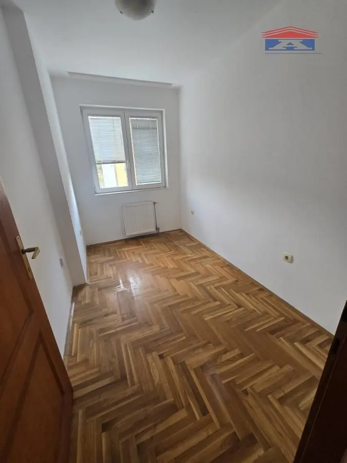 Rent, office space, 65m², Grbavica, Novi Sad Sve Podlokacije