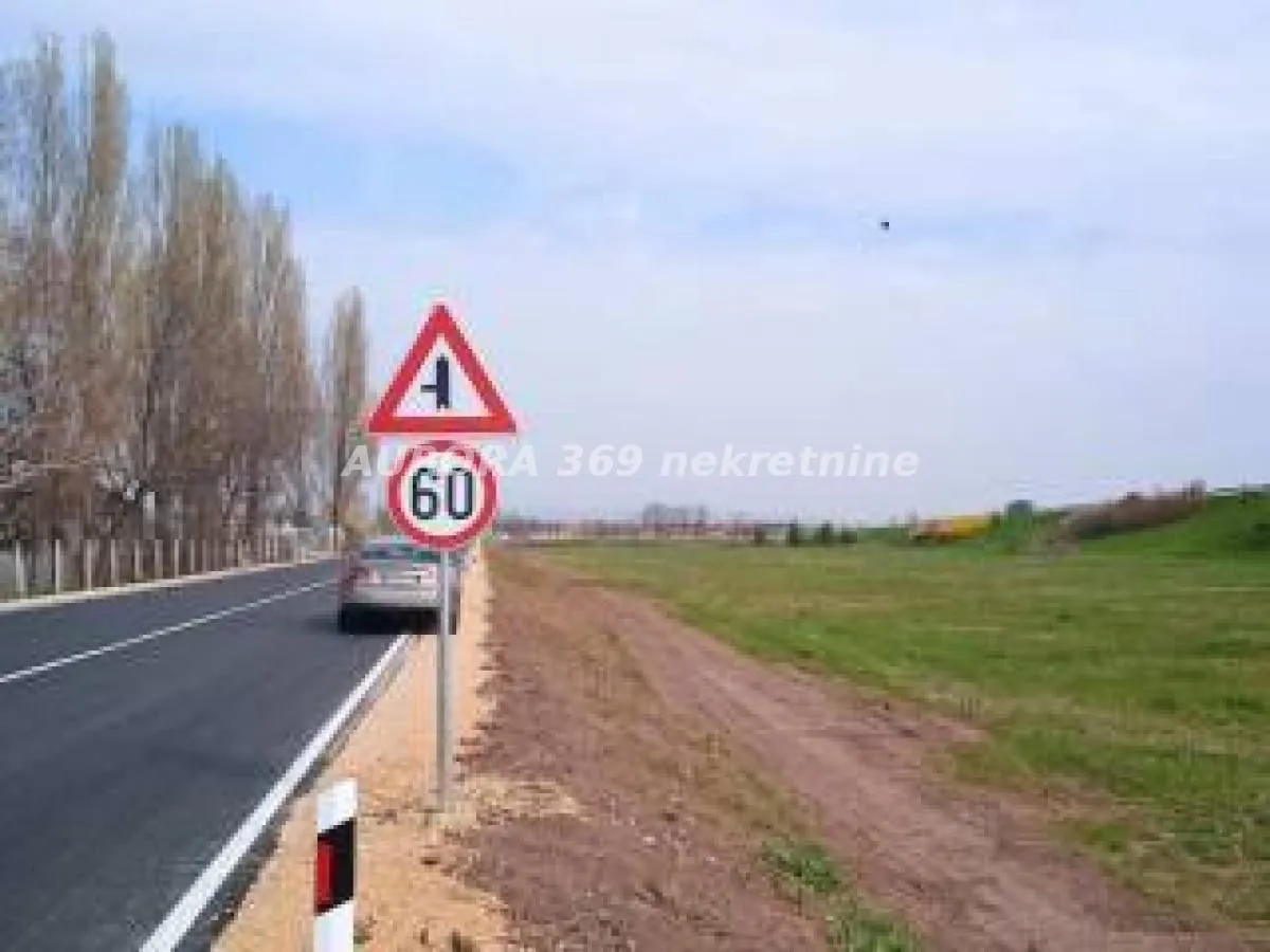Prodaja, plac, 16000m², Ruma, Srbija