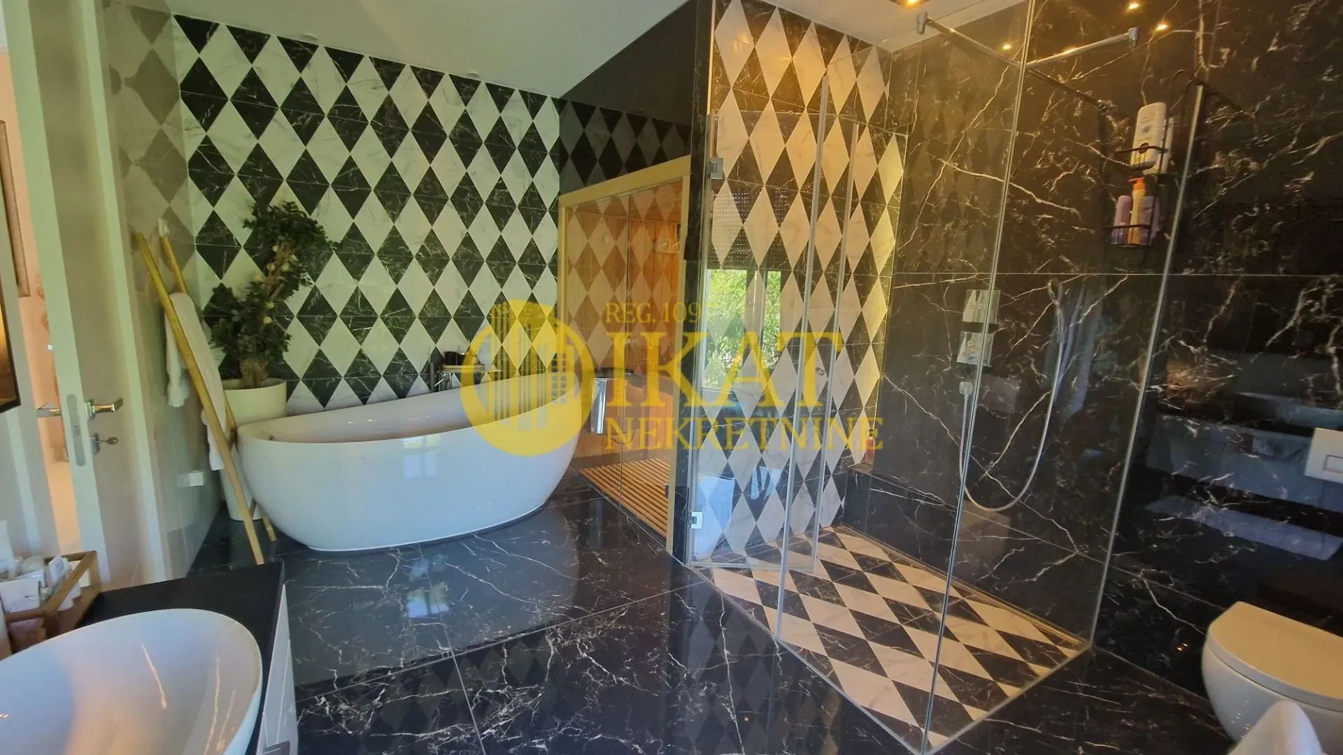 Prodaja, dvosoban stan, 124m², Savski Venac, Beograd