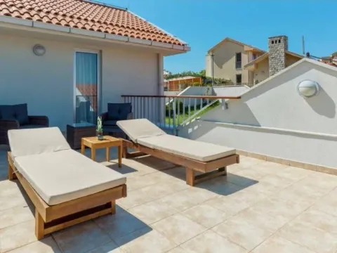 Prodaja, kuća, 160m², Blizikuće, Budva - image 9