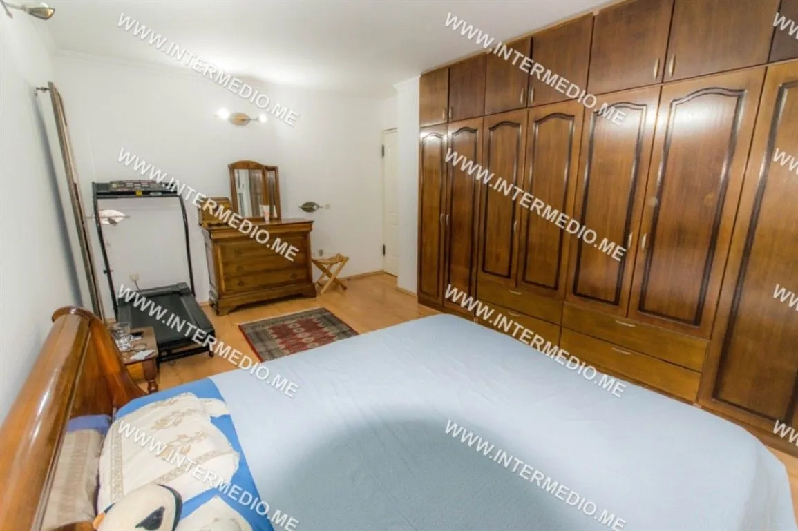 Prodaja, dvosoban stan, 76m², Savina, Herceg Novi