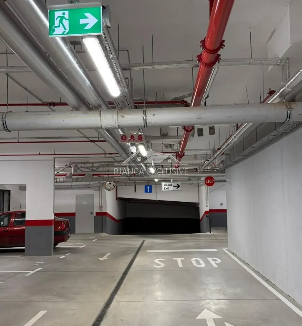 Prodaja, trosoban stan, 66m², Zemun Gornji Grad, Zemun Sve Podlokacije