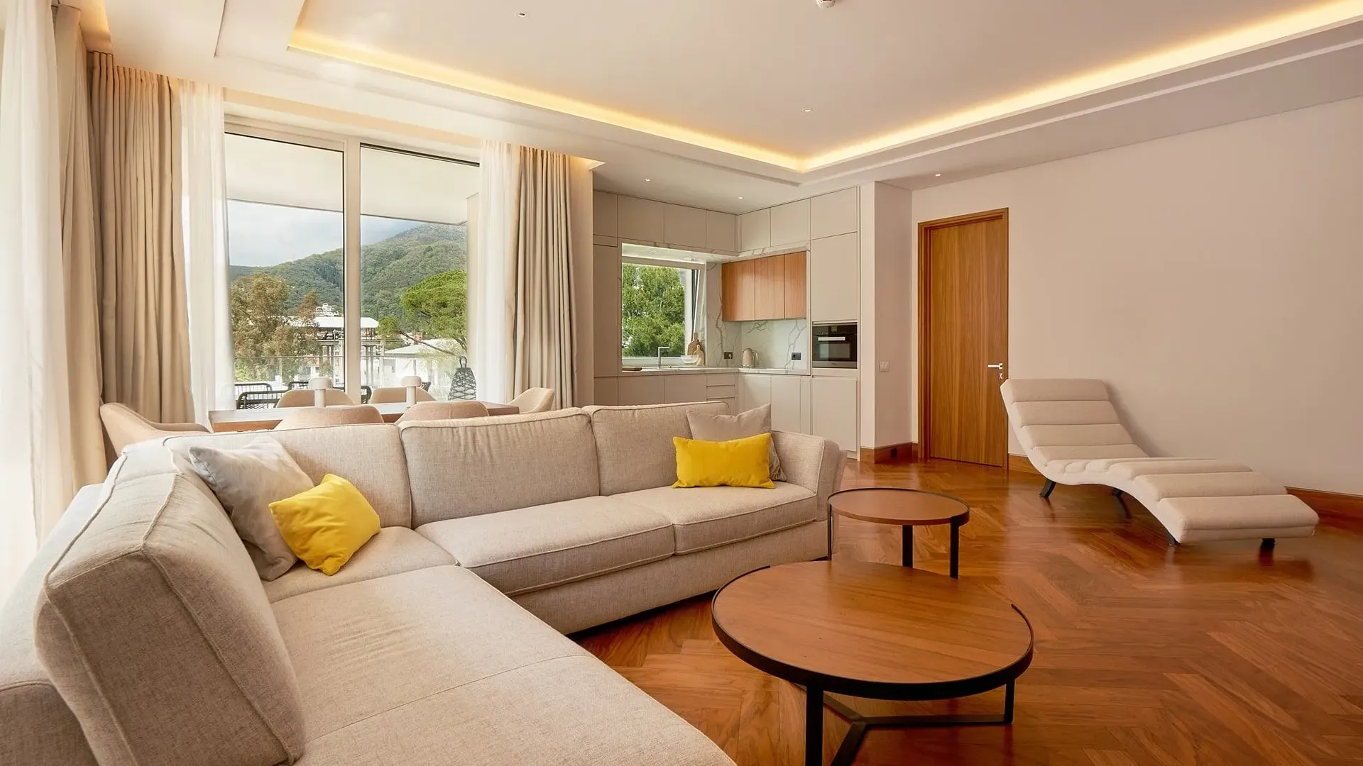 Prodaja, dvosoban stan, 152m², Tivat, Crna Gora