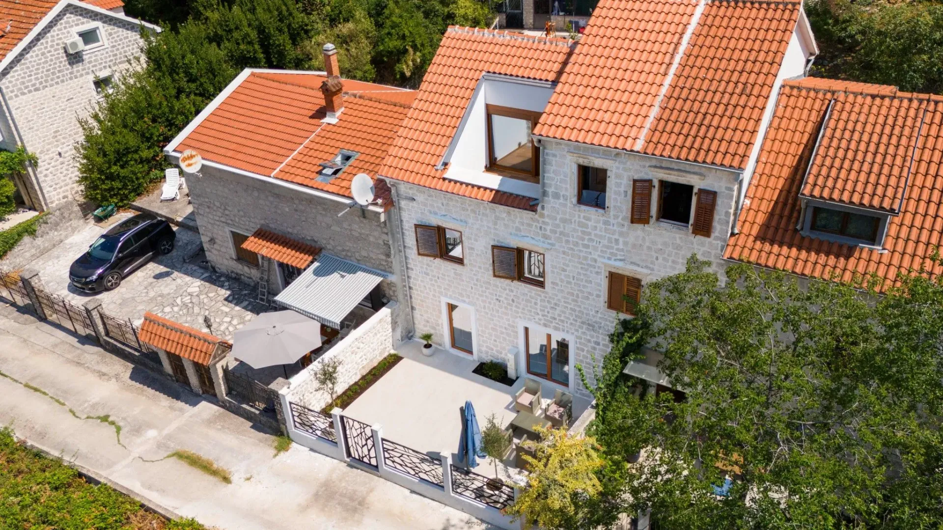 Rent, house, 150m², Orahovac, Kotor