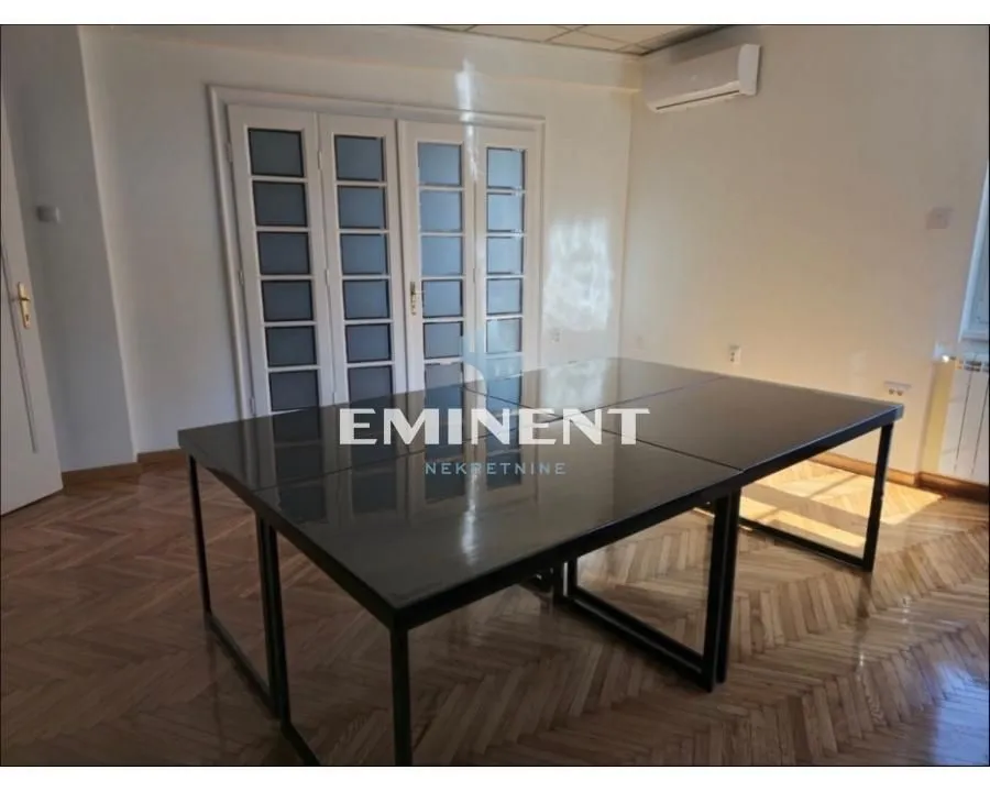 Rent, apartment, 135m², Stari Grad, Beograd