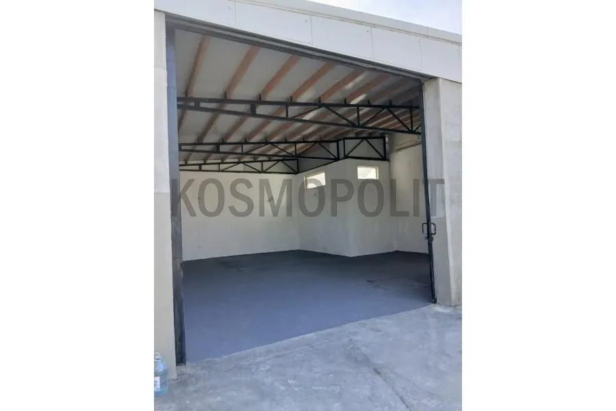 Rent, office space, 100m², Batajnica, Beograd