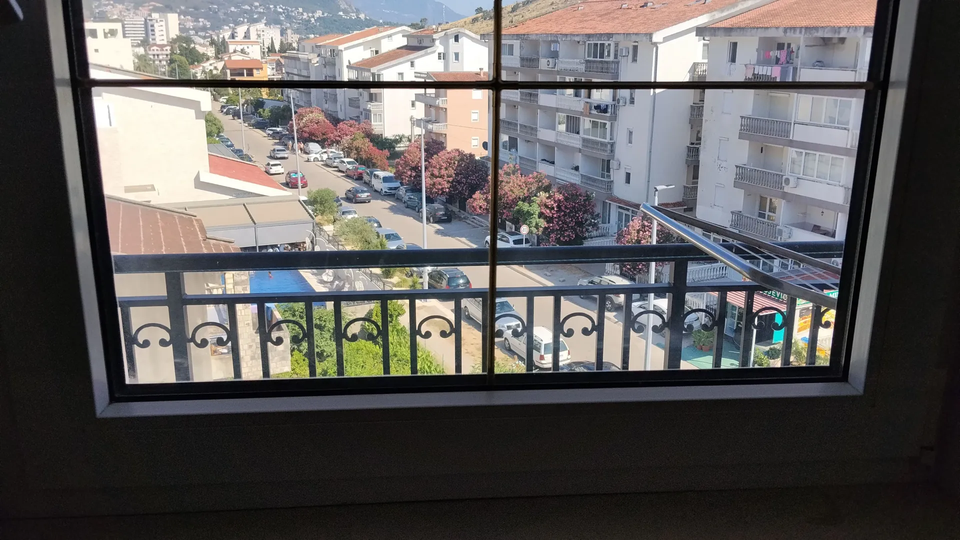 Rent, two bedroom apartment, 70m², Sutomore, Bar